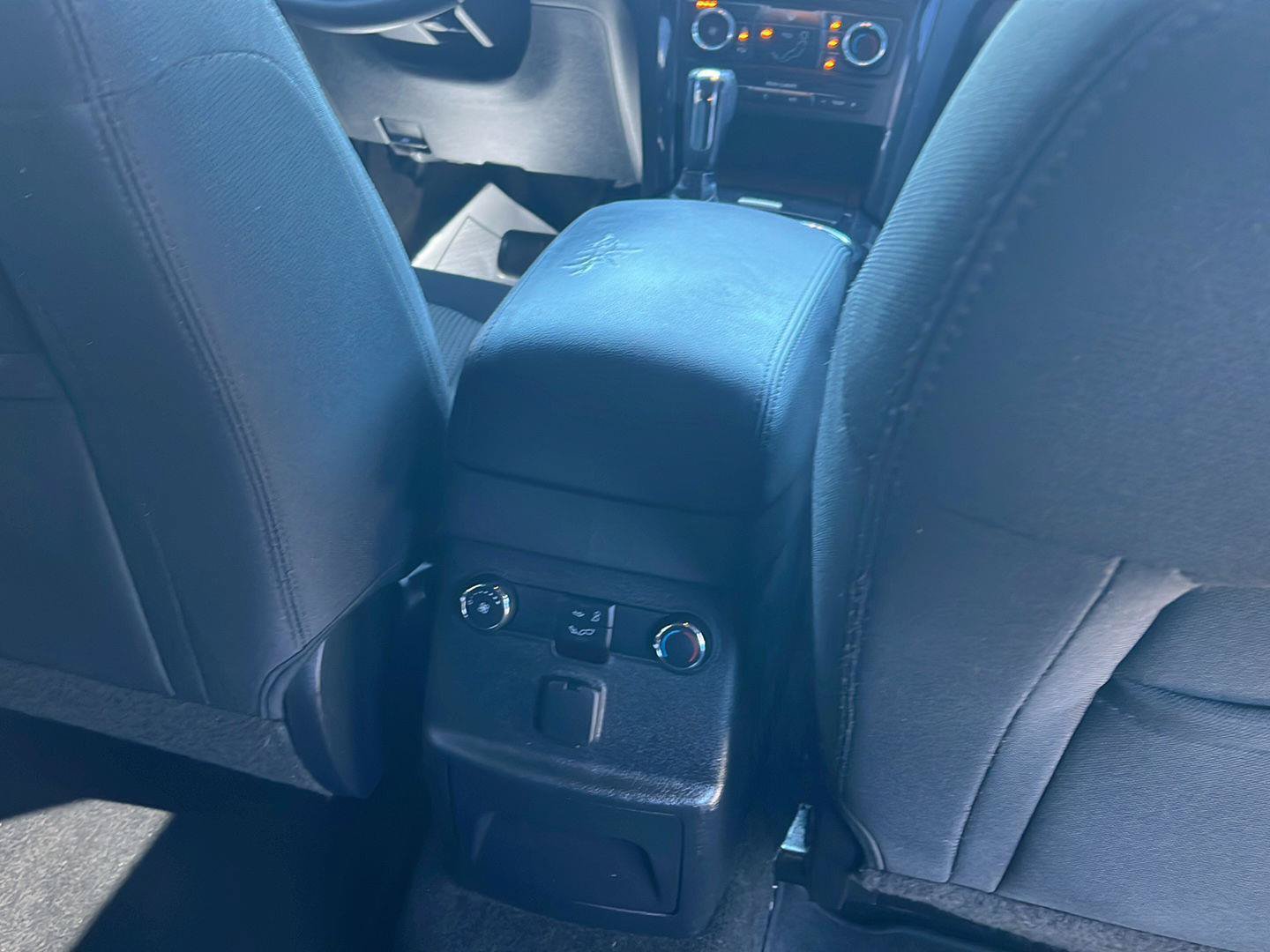 Used 2016 Ford Explorer XLT FWD image 29