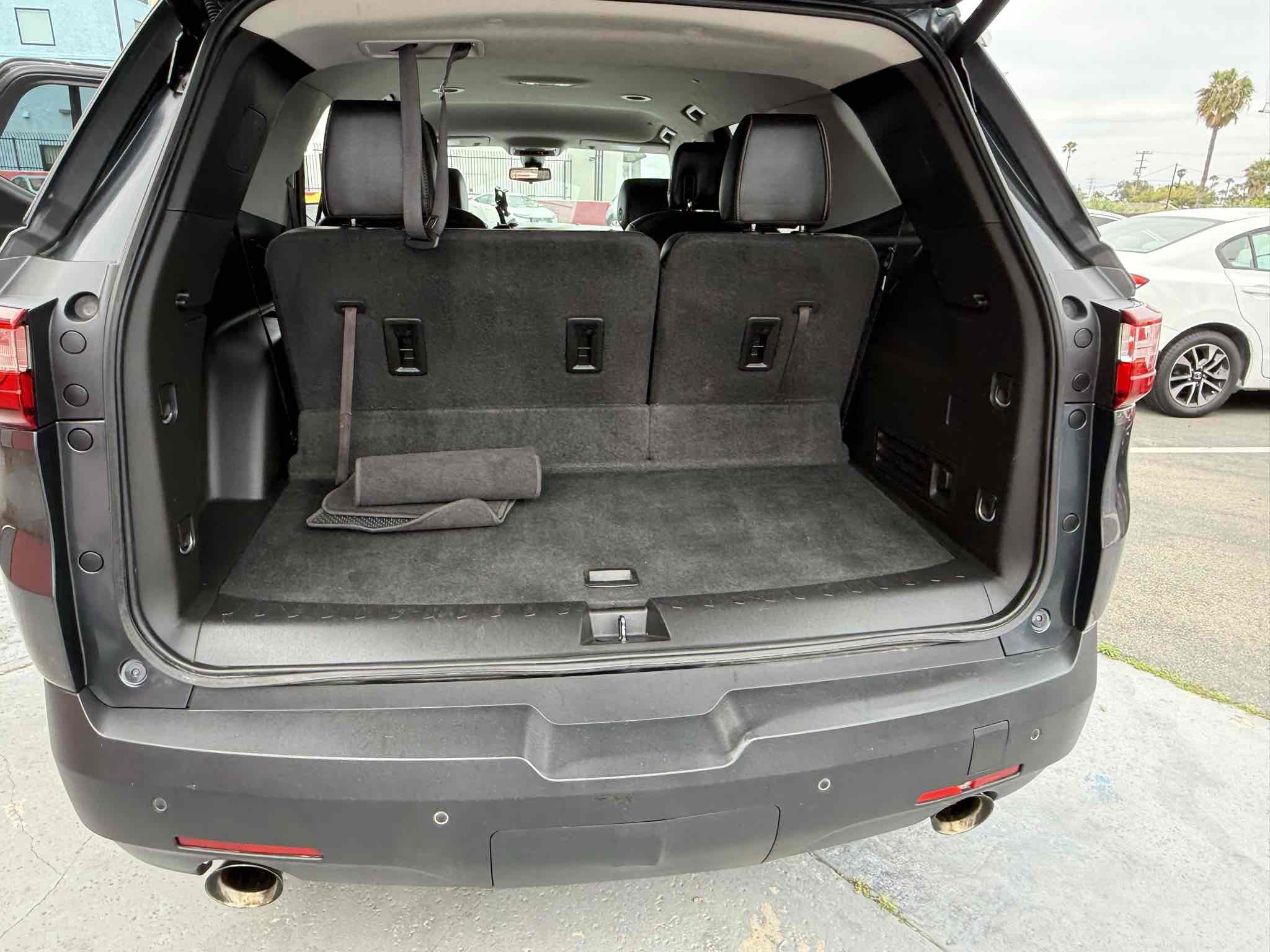 Used 2018 Chevrolet Traverse LT image 58