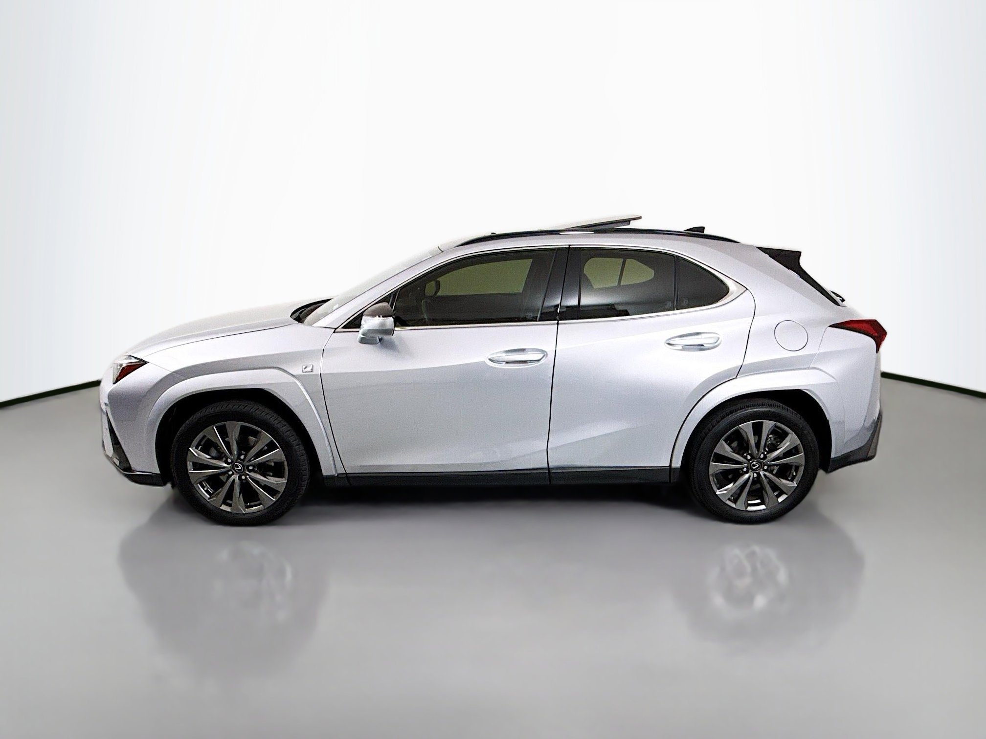 Used 2023 Lexus UX 250h F Sport image 4