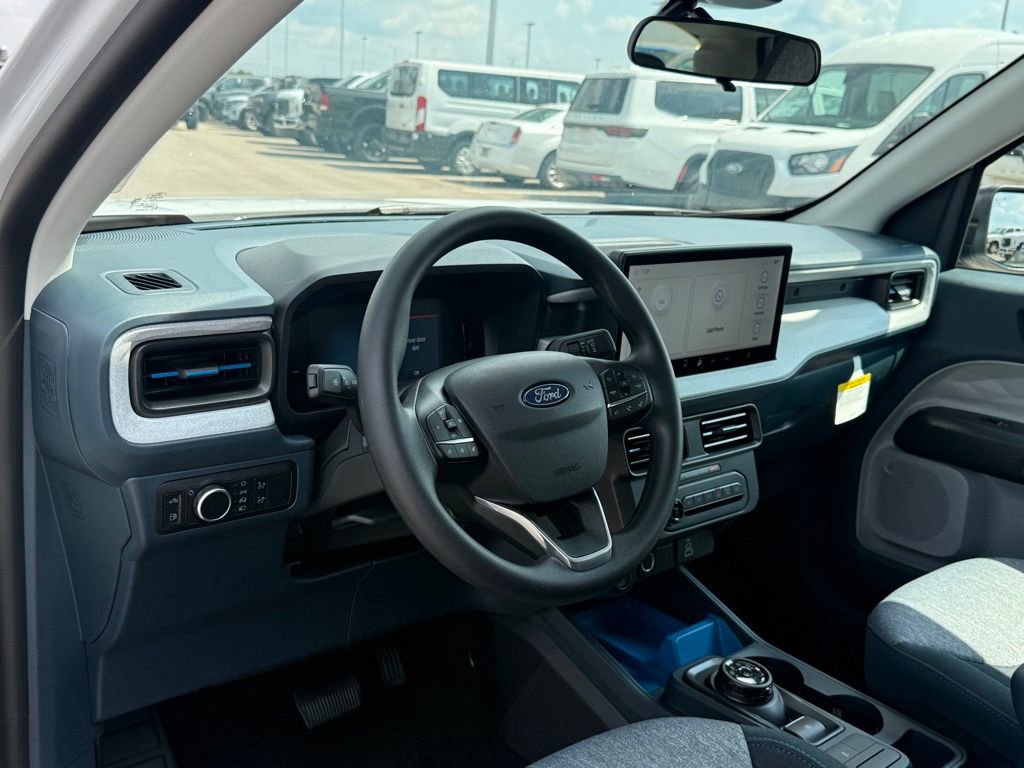 New 2025 Ford Maverick XLT image 4