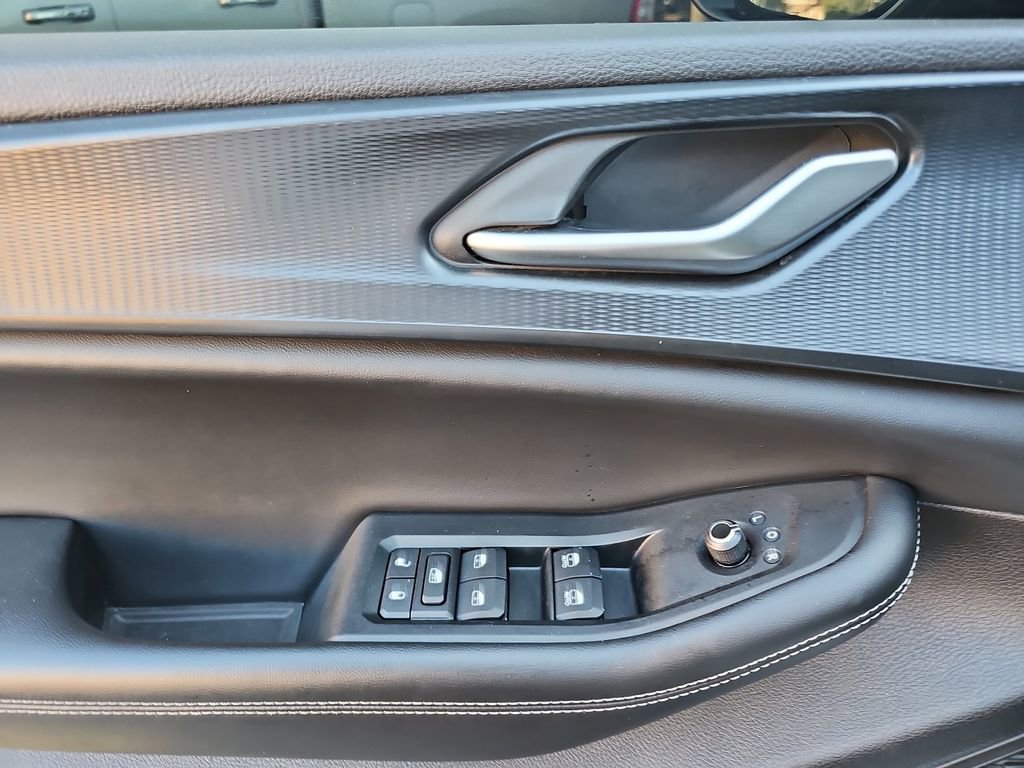 Certified 2023 Jeep Grand Cherokee L Laredo image 28