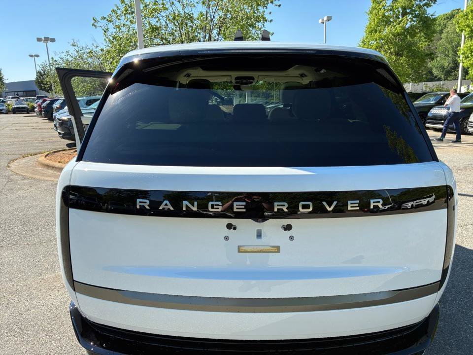 New 2026 Land Rover Range Rover SE AWD/4WD image 14