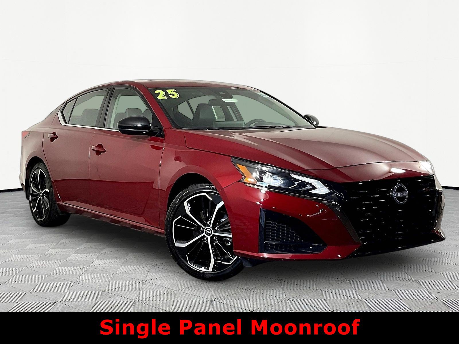 Certified 2025 Nissan Altima 2.5 SR w/ SR Premium Package FWD image 3