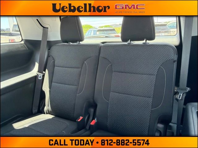 Used 2023 GMC Acadia SLE w/ Driver Convenience Package FWD image 20