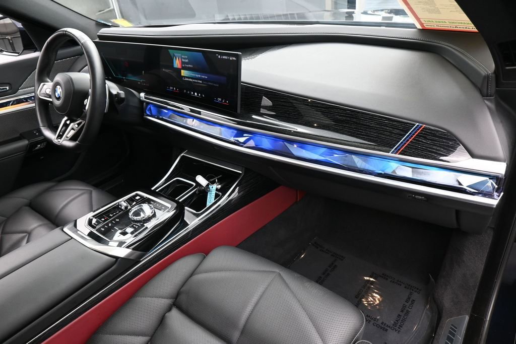 Used 2025 BMW 740i xDrive AWD/4WD image 51