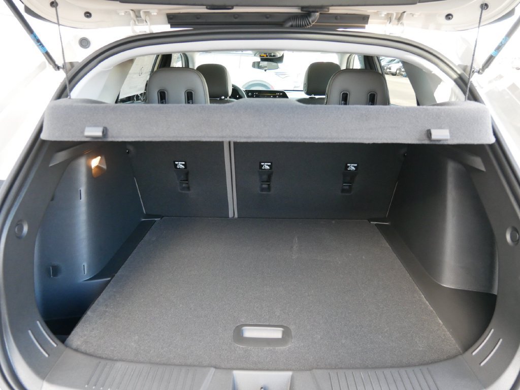 New 2026 Chevrolet Trax ACTIV w/ Sunroof Package FWD image 8