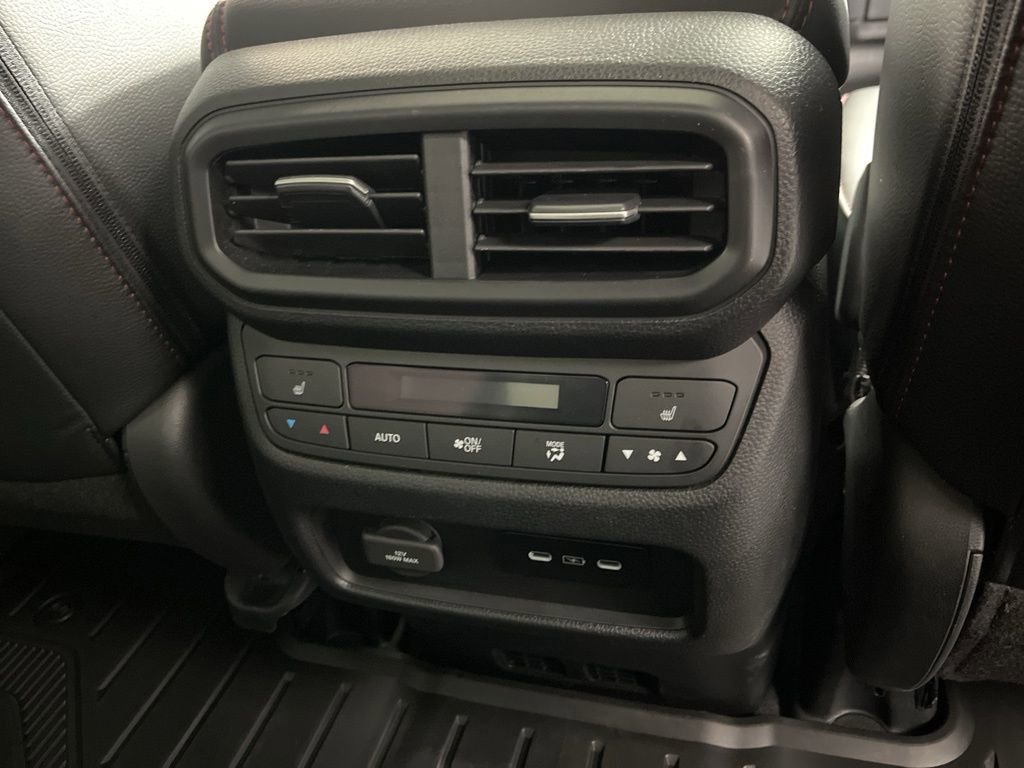 Certified 2025 Honda Ridgeline Black Edition image 8