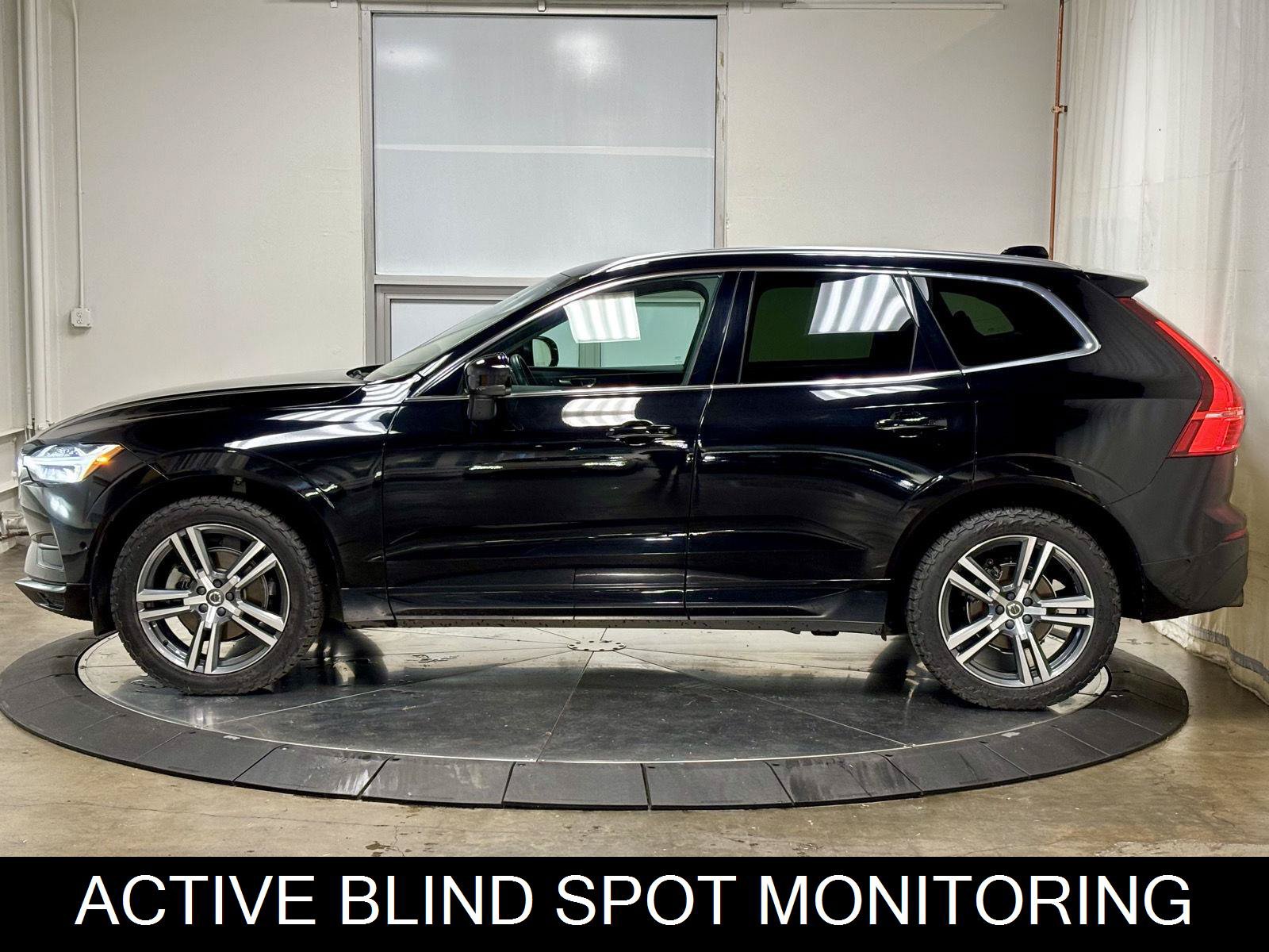 Used 2019 Volvo XC60 T5 Momentum w/ Multimedia Package AWD/4WD image 6