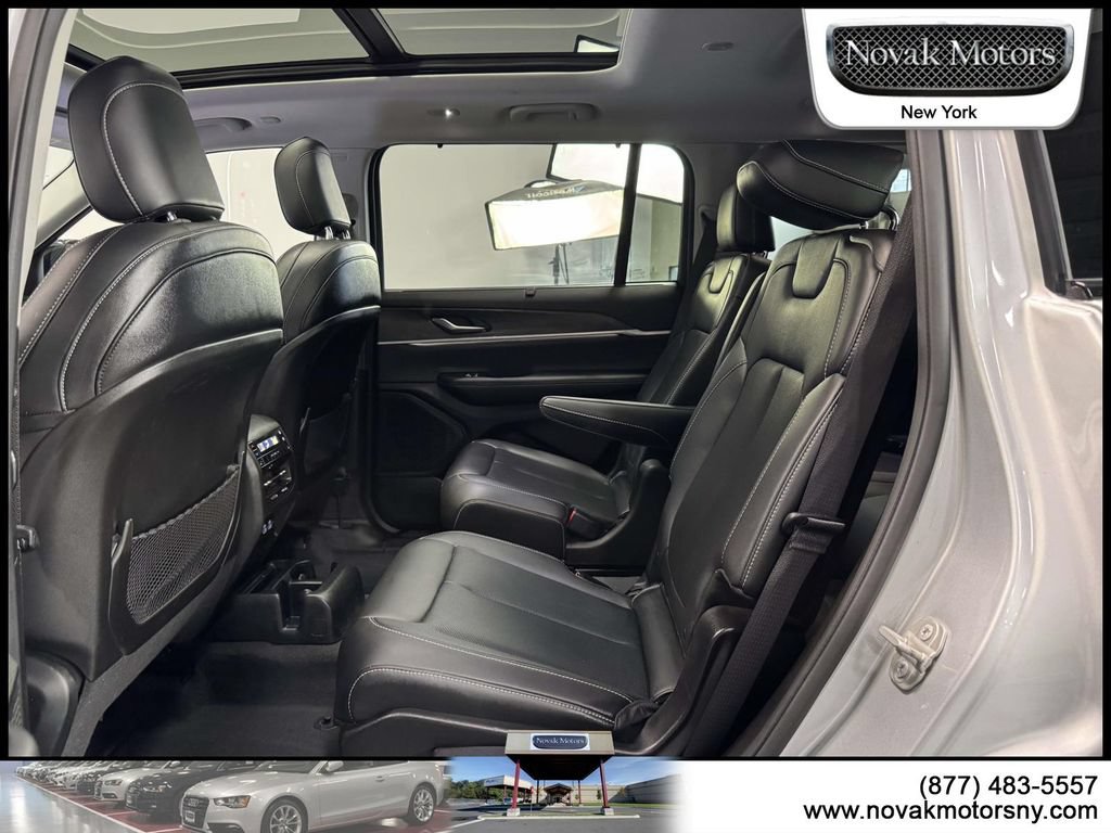 Used 2023 Jeep Grand Cherokee L Limited w/ Luxury Tech Group II AWD/4WD image 13