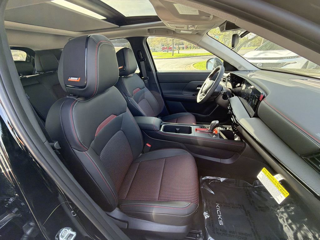 New 2026 Nissan Kicks SR w/ SR Premium Package AWD/4WD image 24
