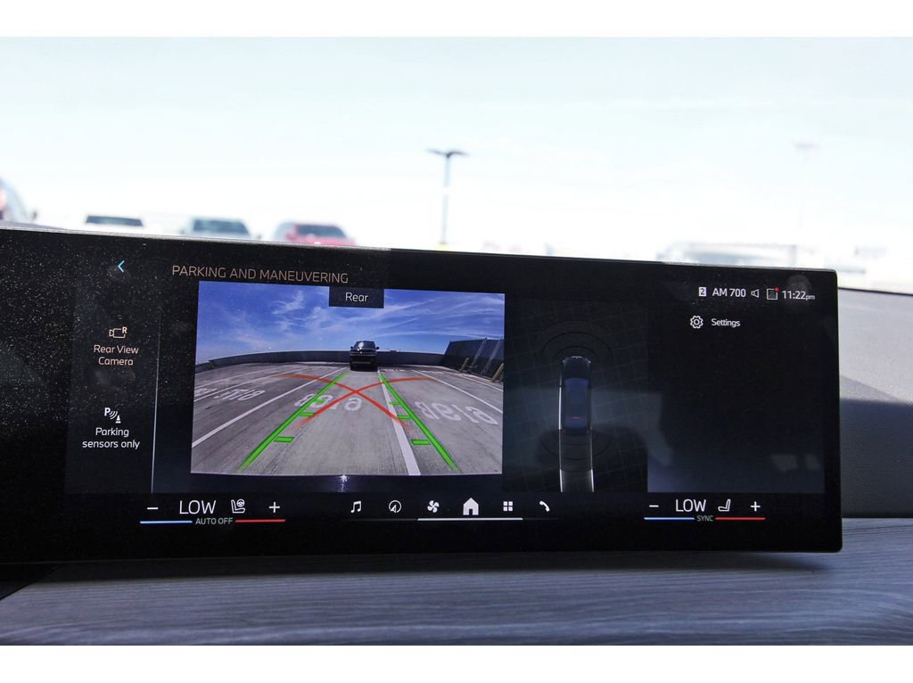 Used 2025 BMW 330i Sedan image 22