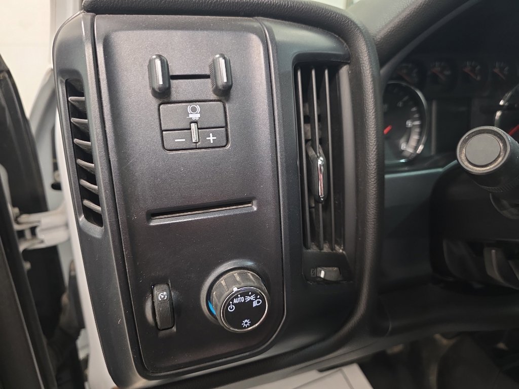 Used 2016 Chevrolet Silverado 2500 W/T w/ WT Convenience Package AWD/4WD image 16