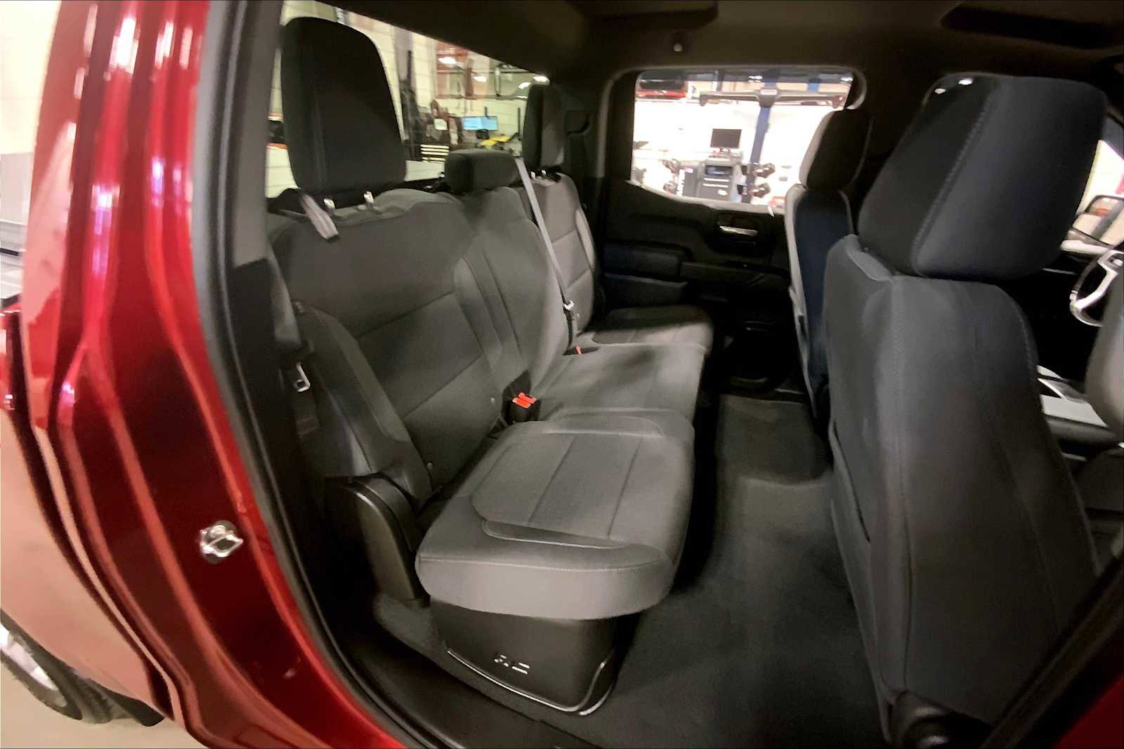 Used 2020 Chevrolet Silverado 1500 LT w/ All-Star Edition image 18