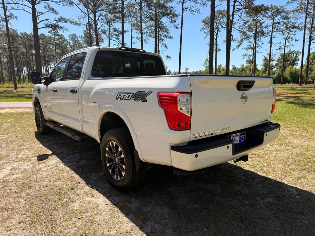 Used 2019 Nissan Titan PRO-4X AWD/4WD image 3