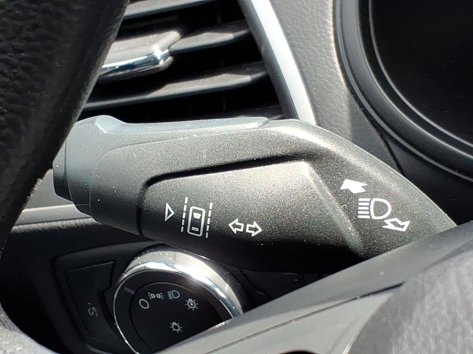 Used 2023 Ford Edge SEL AWD/4WD image 26