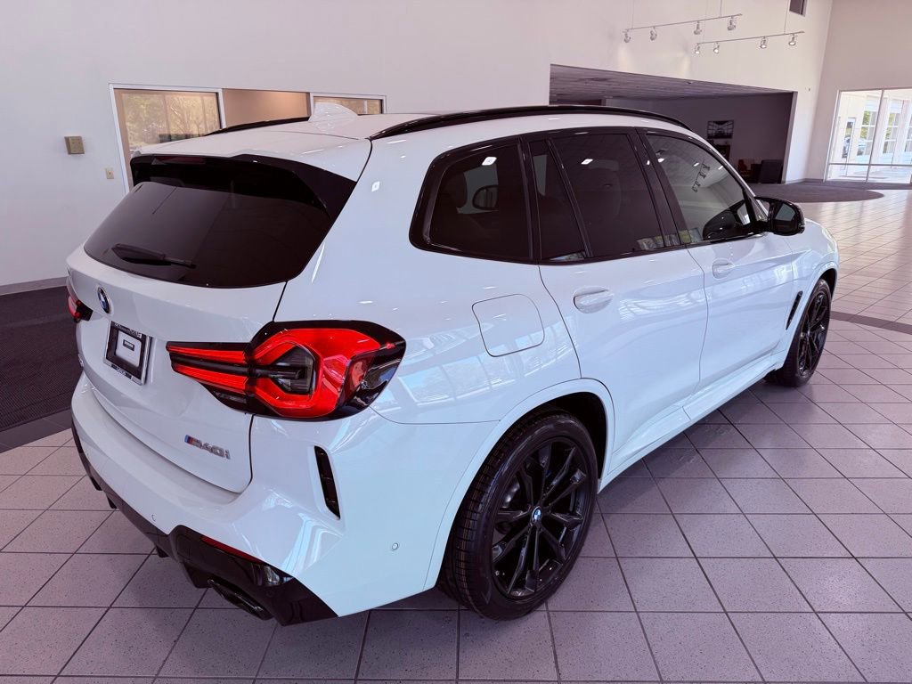 Used 2022 BMW X3 M40i w/ Premium Package image 17