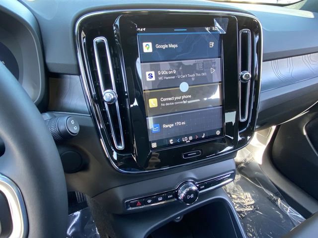 New 2025 Volvo EX40 Core w/ Climate Package image 23