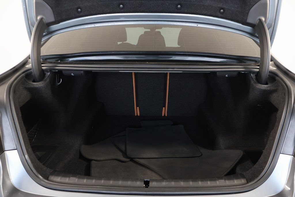 Used 2022 BMW 530i w/ Premium Package RWD image 14