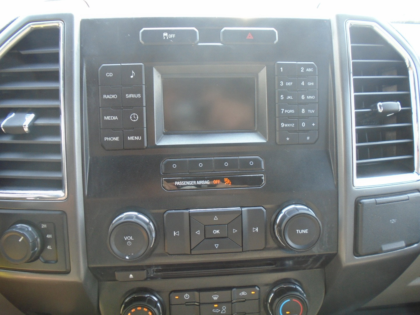 Used 2016 Ford F150 XLT image 15