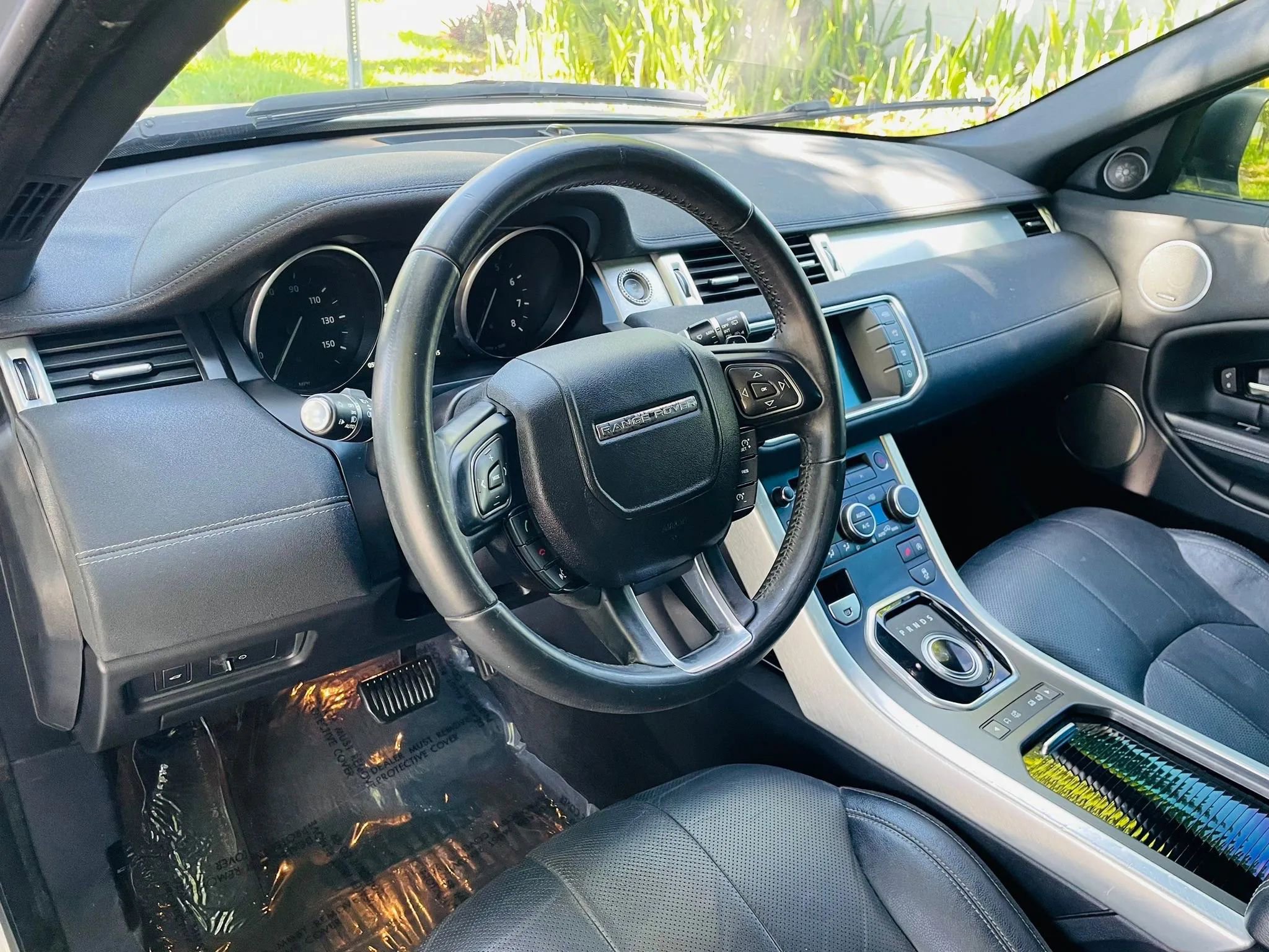 Used 2016 Land Rover Range Rover Evoque SE Premium image 14