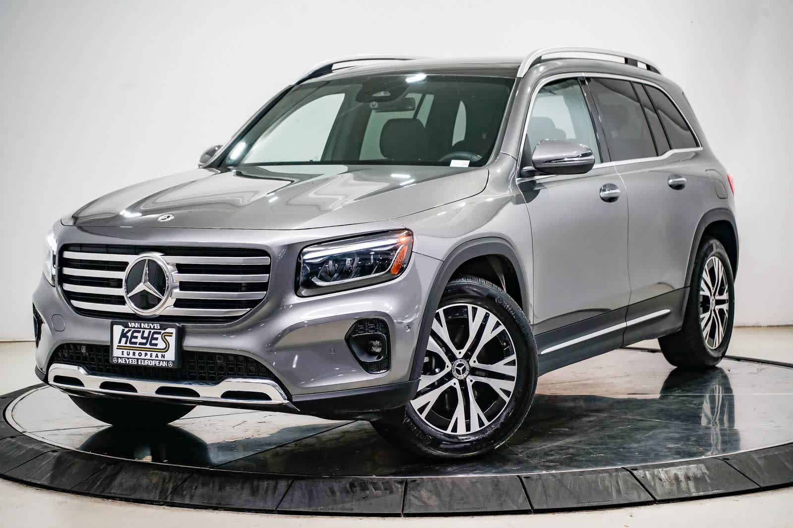Used 2026 Mercedes-Benz GLB 250 image 1