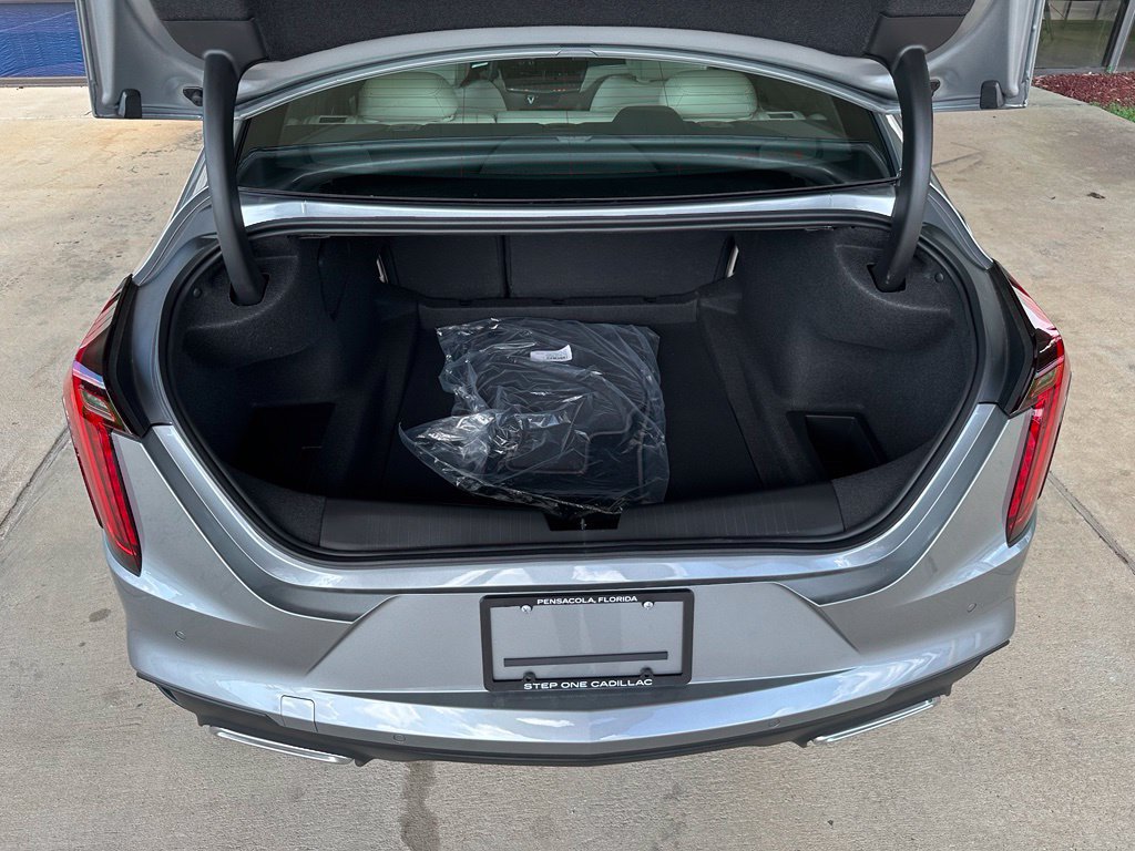 New 2026 Cadillac CT4 Luxury w/ Sun And Sound Package RWD image 28