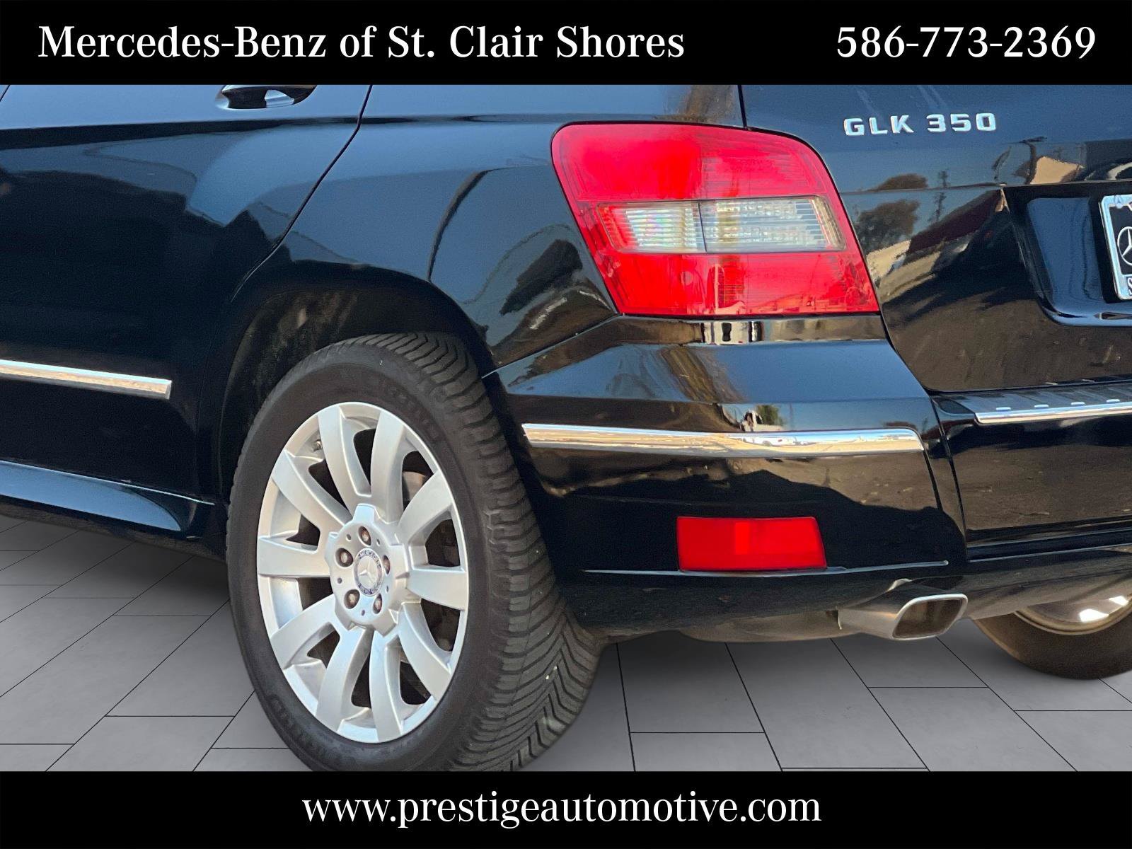 Used 2012 Mercedes-Benz GLK 350 4MATIC image 4