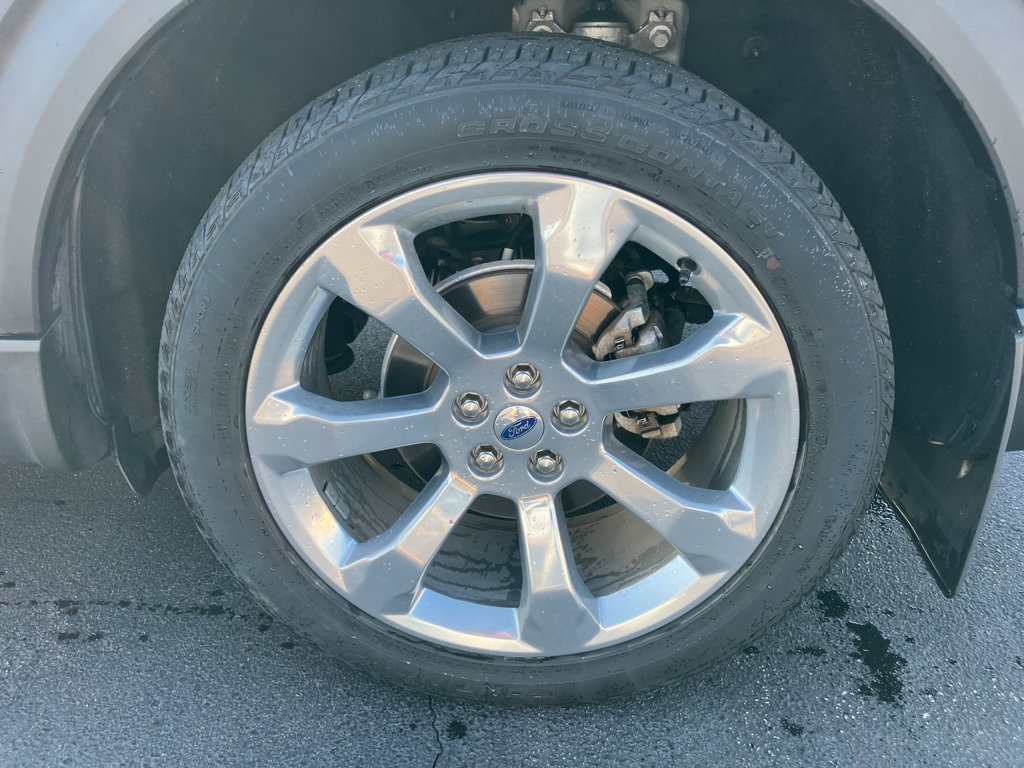 Used 2020 Ford Explorer Platinum w/ Premium Technology Package image 9