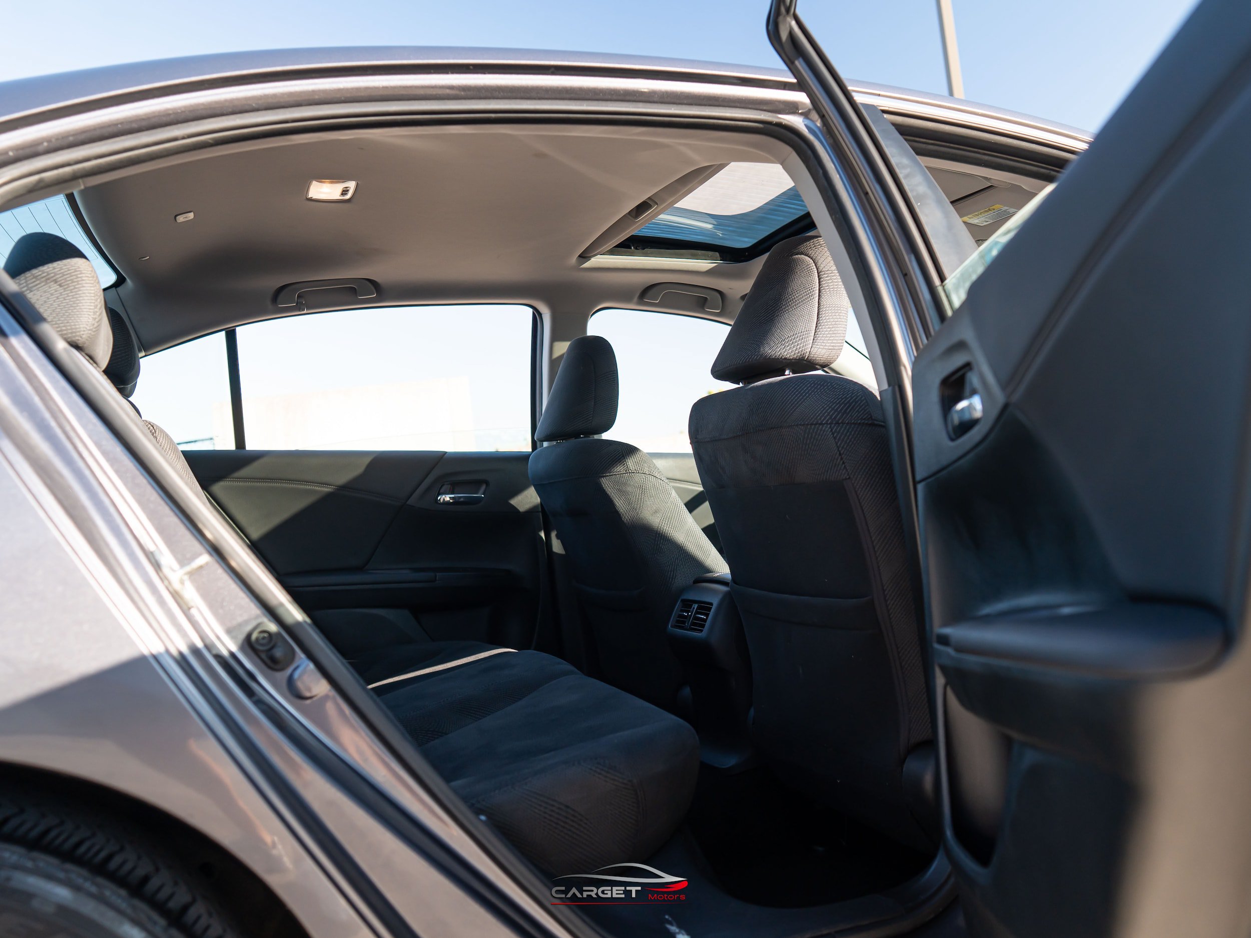 Used 2017 Honda Accord EX image 17