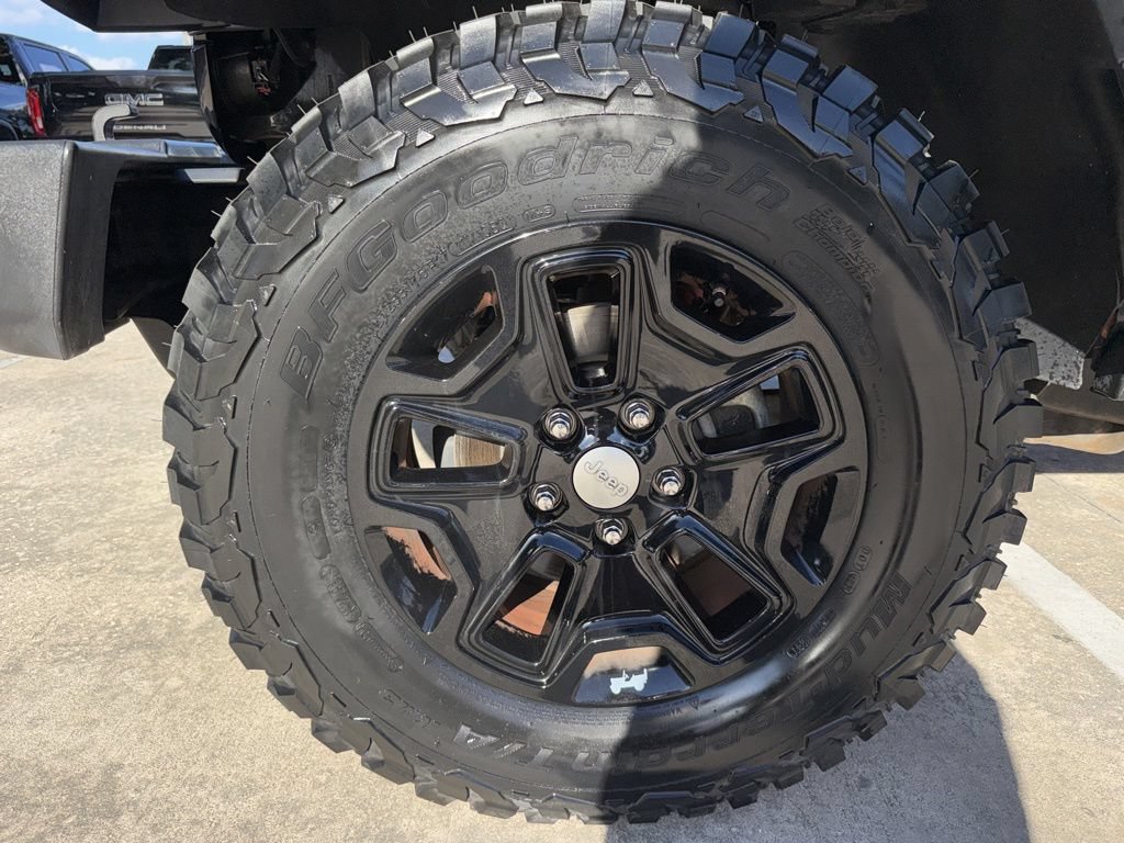 Used 2018 Jeep Wrangler Sport AWD/4WD image 32