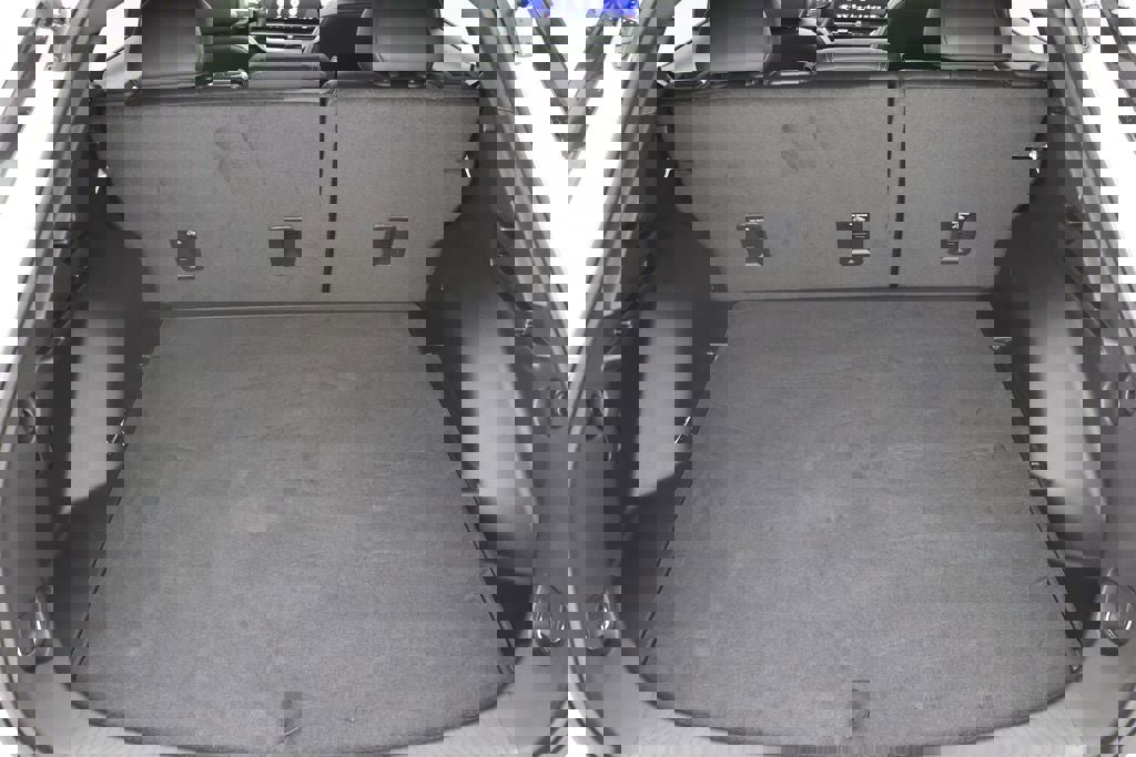 Used 2025 Chevrolet Equinox EV RS image 32