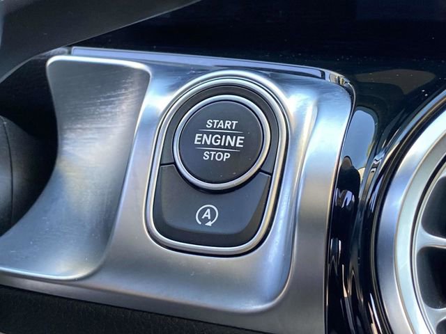 Used 2021 Mercedes-Benz GLB 250 image 28