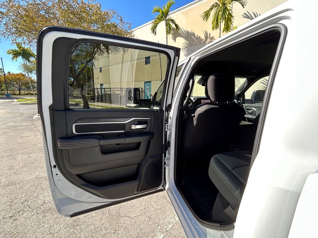 Used 2025 RAM 2500 Big Horn image 44