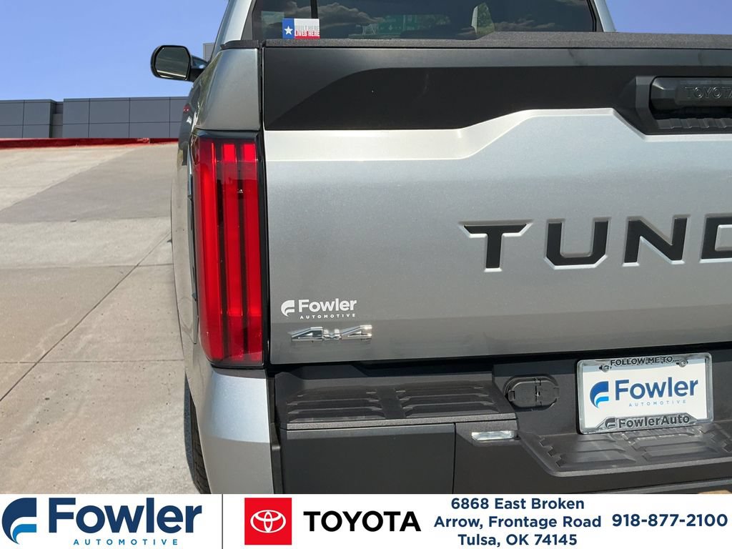 Certified 2025 Toyota Tundra SR5 w/ SR5 Premium Package AWD/4WD image 32