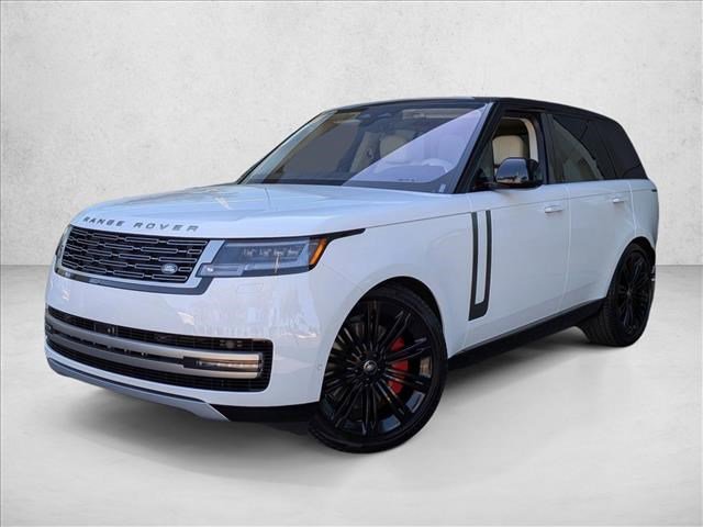 Used 2023 Land Rover Range Rover SE image 1