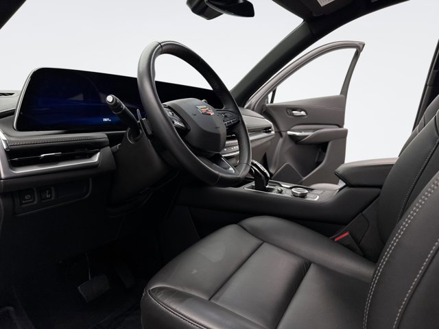 Used 2024 Cadillac XT4 Premium Luxury image 10