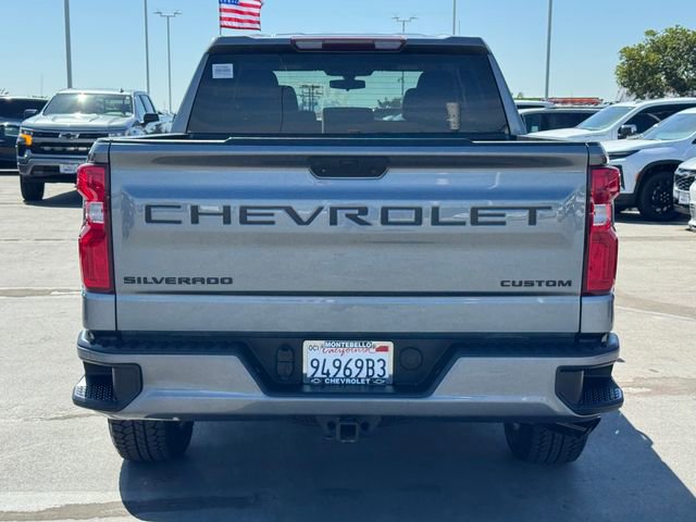 Used 2020 Chevrolet Silverado 1500 Custom w/ Custom Value Package RWD image 3
