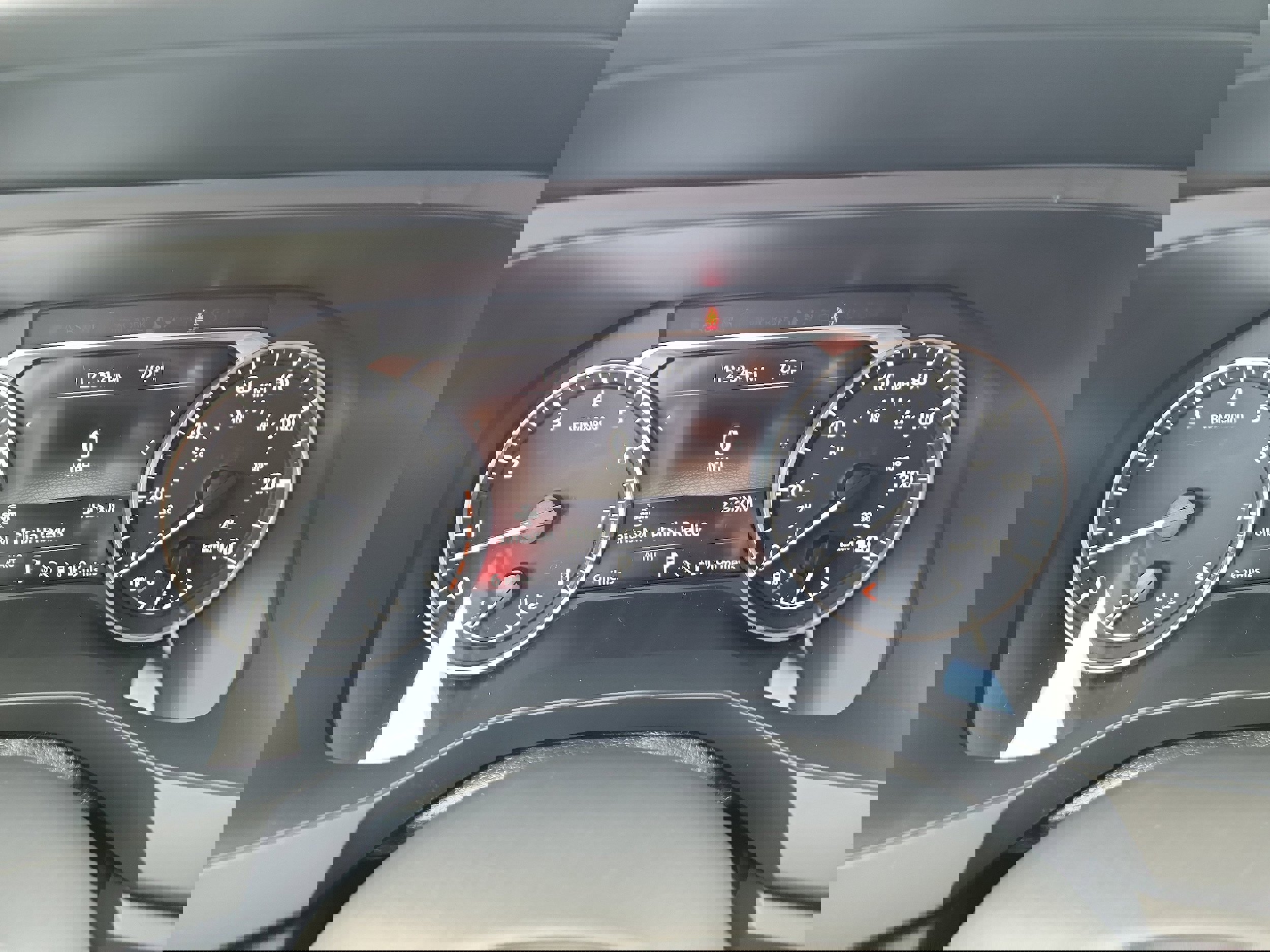 New 2025 Nissan Pathfinder S image 19