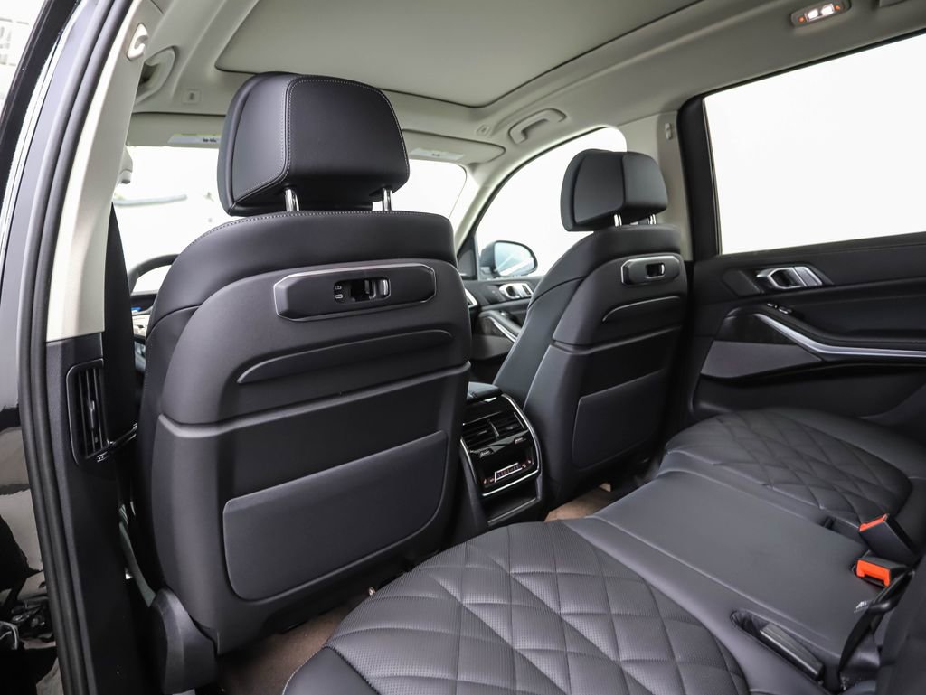 Used 2025 BMW X7 xDrive40i image 20