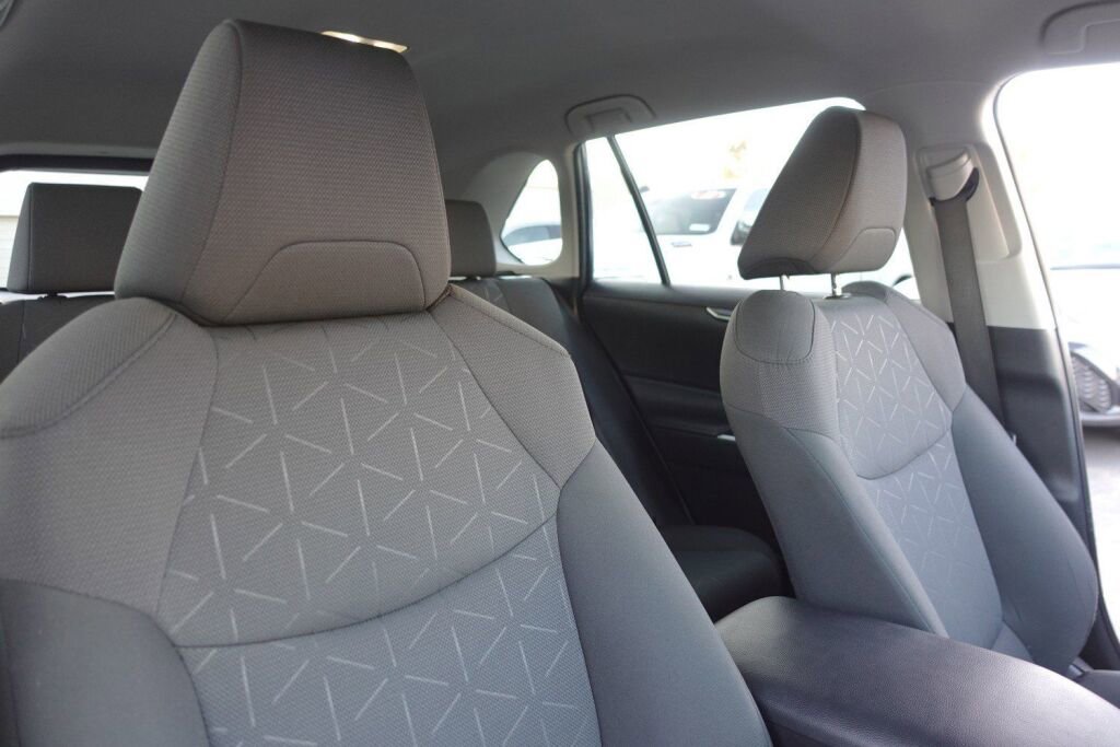 Used 2024 Toyota RAV4 XLE image 15