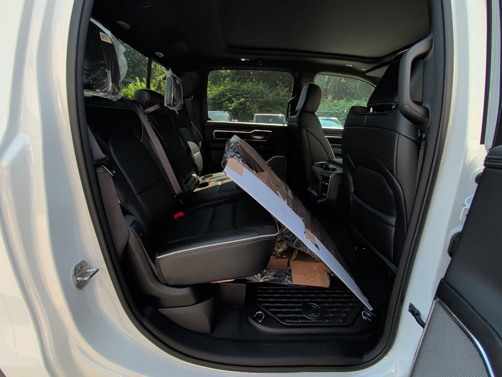New 2026 RAM 1500 Laramie w/ Night Edition AWD/4WD image 15
