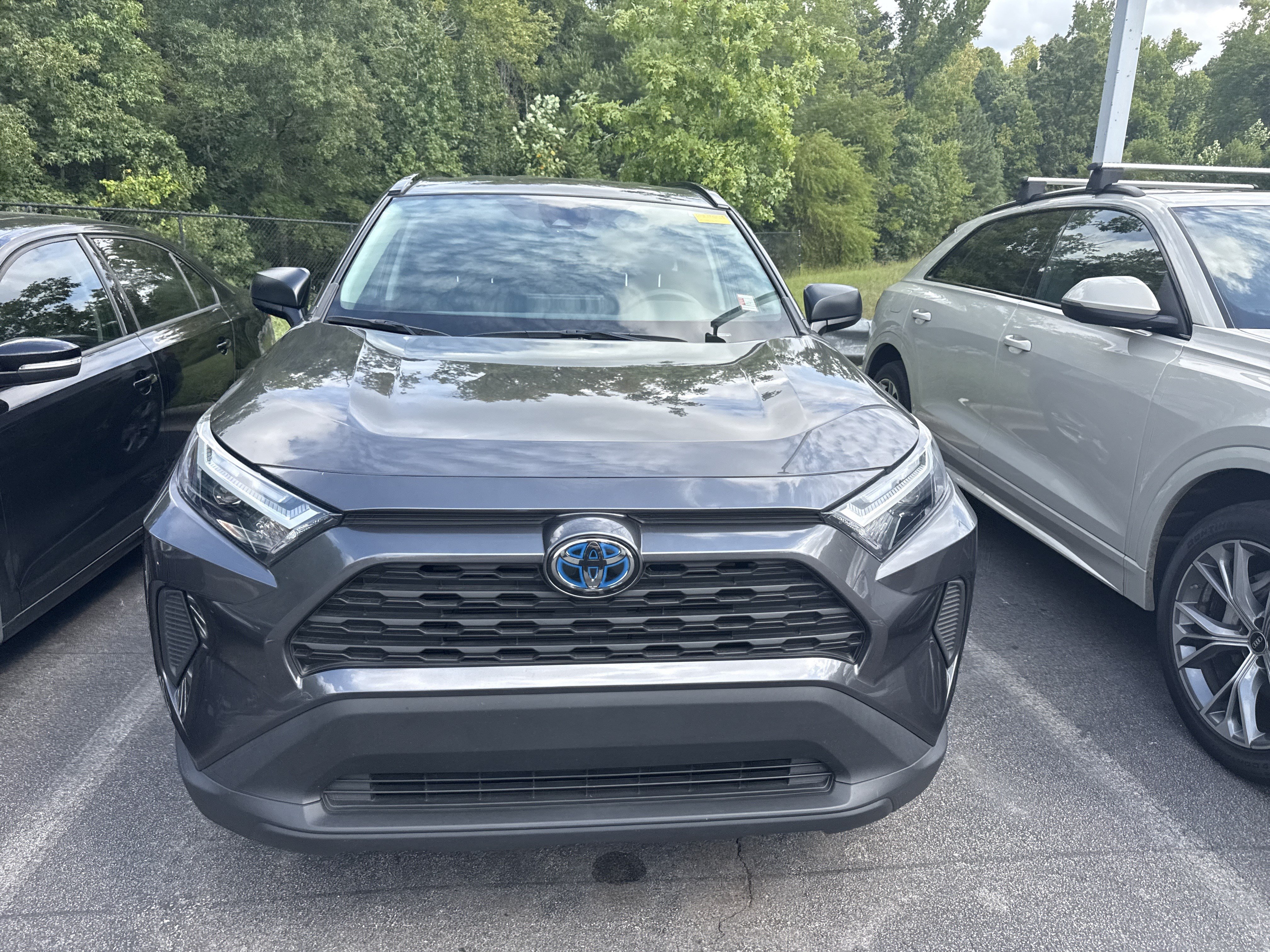 Used 2024 Toyota RAV4 LE AWD/4WD image 37