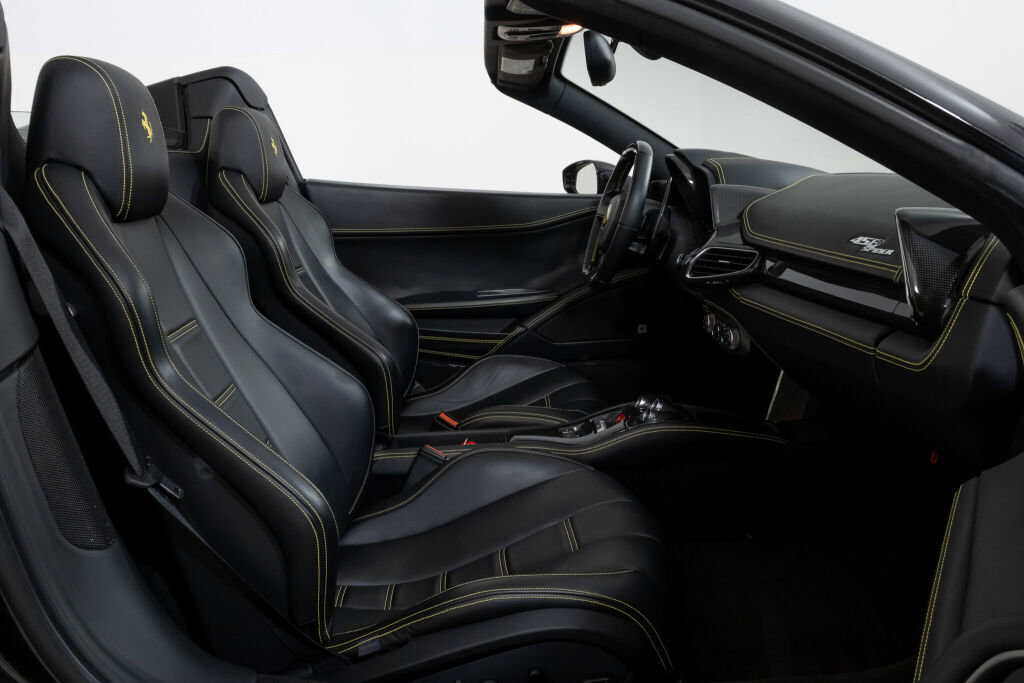Used 2015 Ferrari 458 Spider RWD image 40