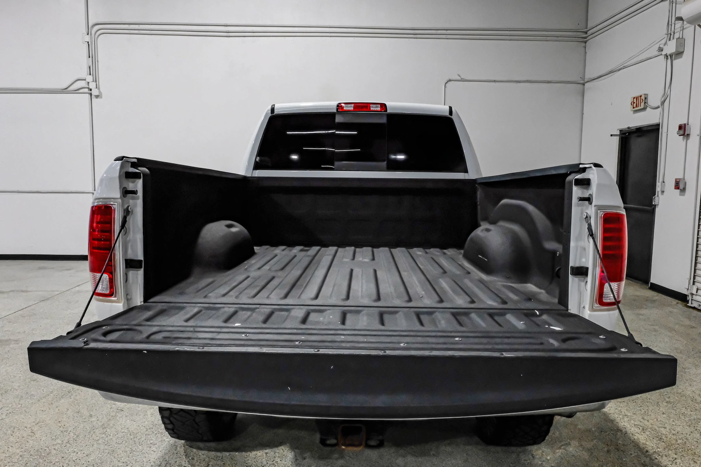 Used 2017 RAM 2500 Longhorn w/ Convenience Group AWD/4WD image 75