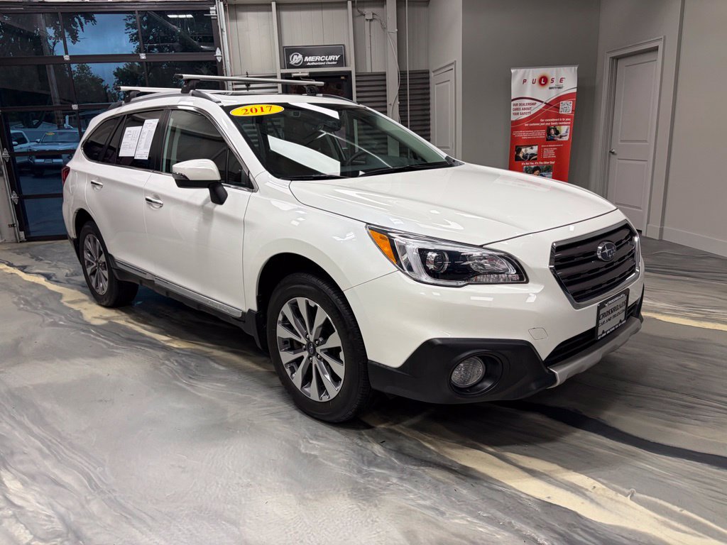 Used 2017 Subaru Outback 2.5i Touring w/ Popular Package #5A AWD/4WD image 1