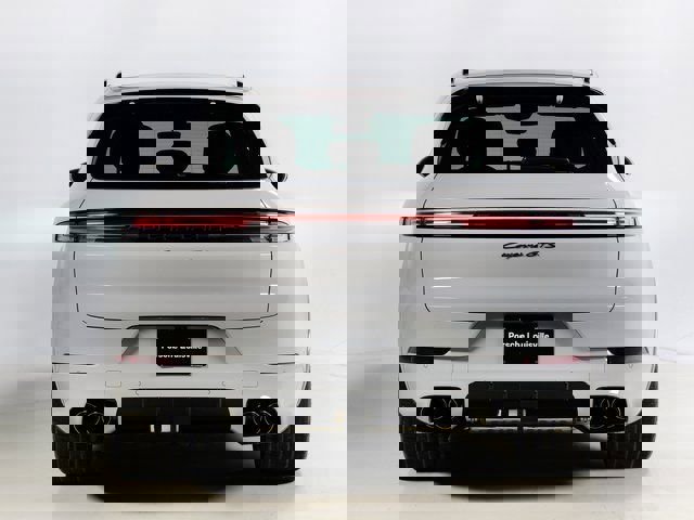 New 2026 Porsche Cayenne GTS image 10