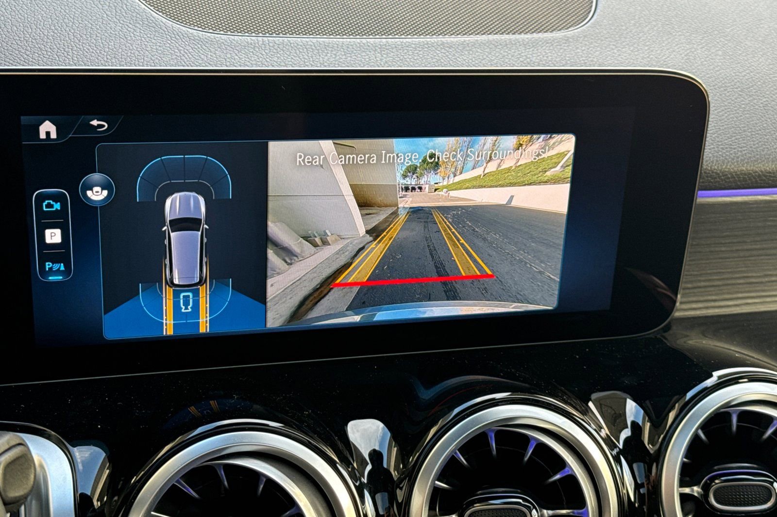 New 2026 Mercedes-Benz GLB 250 image 18