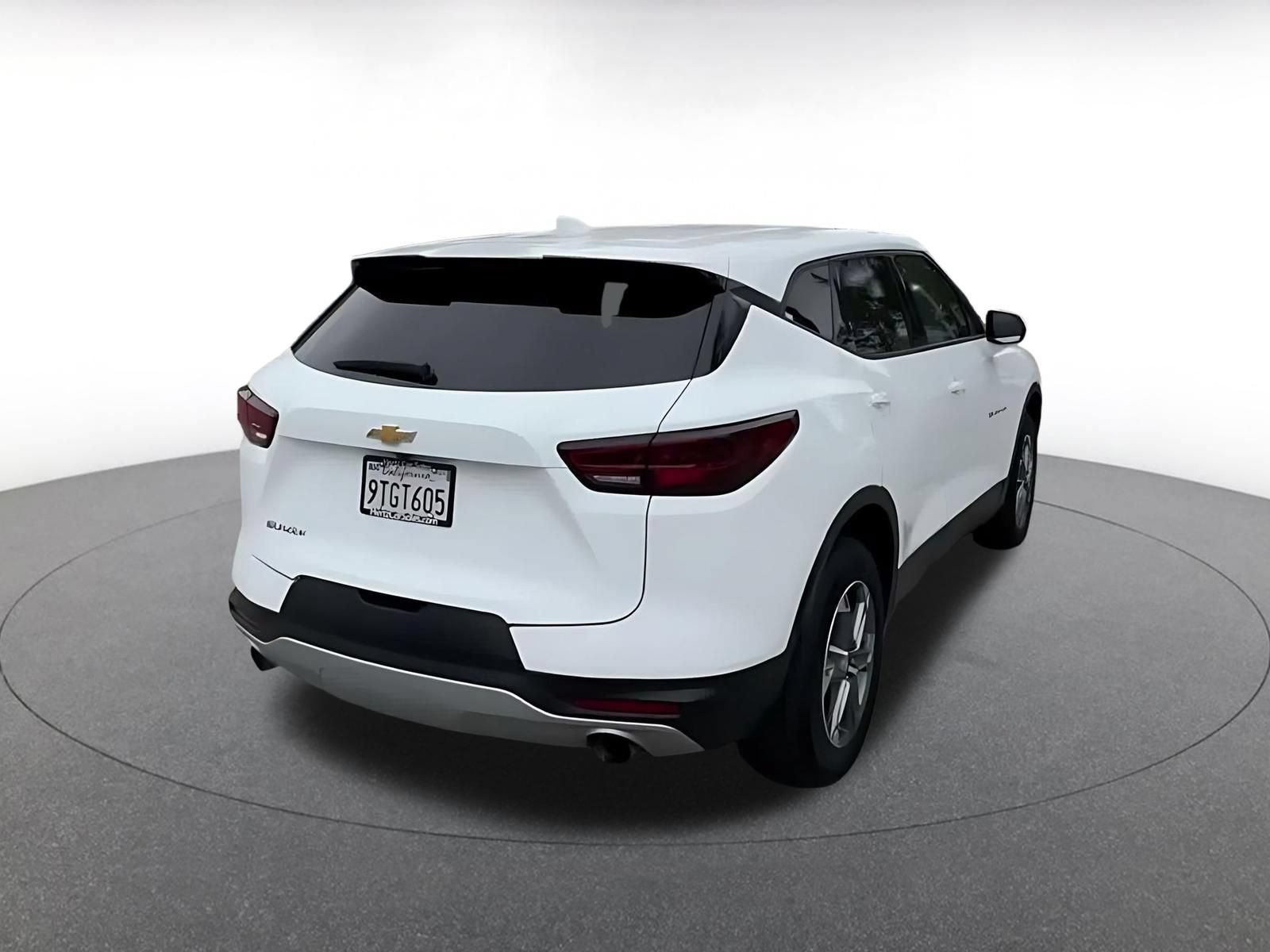 Used 2025 Chevrolet Blazer LT FWD image 15