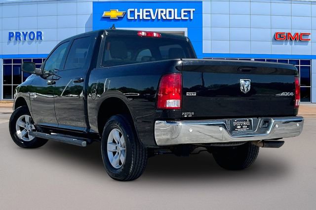 Used 2022 RAM 1500 Classic SLT w/ Electronics Convenience Group AWD/4WD image 4