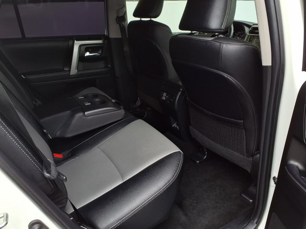 Used 2022 Toyota 4Runner SR5 Premium w/ Moonroof Package AWD/4WD image 20